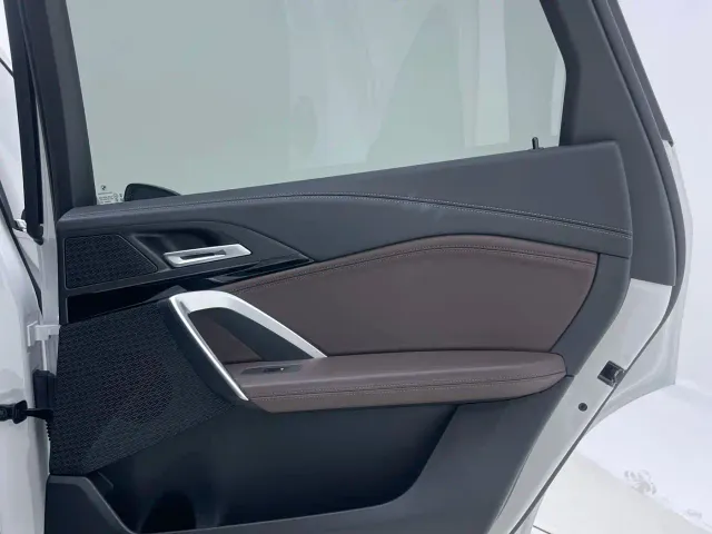 BMW X1 — Фото автомобиля 24