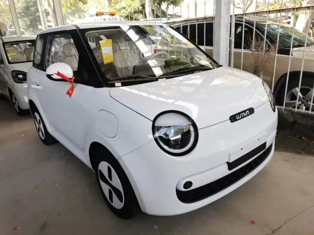 Changan Lumin — Фото автомобиля 3