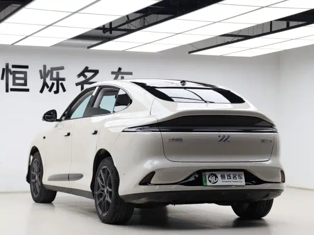 IM Motors LS6 — Фото автомобиля 18