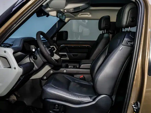 Land Rover Defender — Фото автомобиля 8