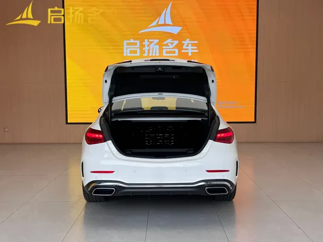 Mercedes-Benz C-Class — Фото автомобиля 24