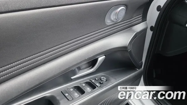 Hyundai Avante CN7 — Фото автомобиля 14