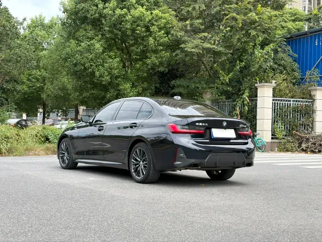 BMW 3 Series — Фото автомобиля 15