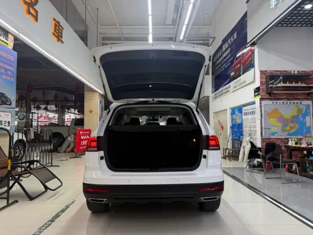 Volkswagen Tharu — Фото автомобиля 9