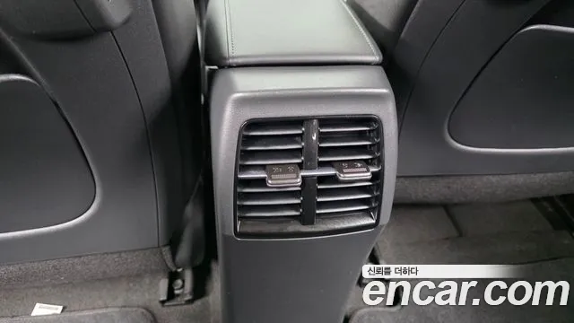 Kia Niro — Фото автомобиля 25