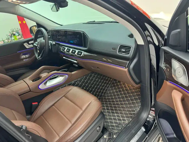 Mercedes-Benz GLE-Class — Фото автомобиля 4