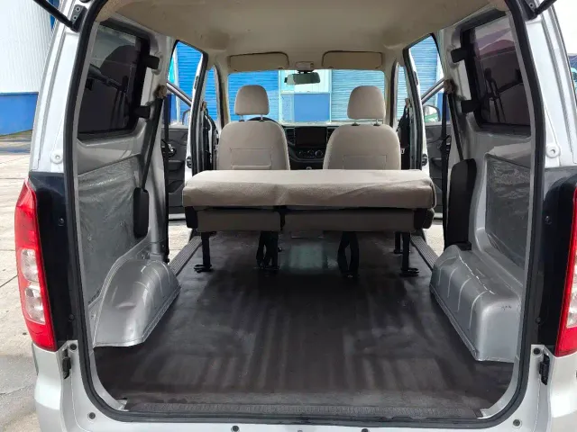 Wuling Hongguang V — Фото автомобиля 14