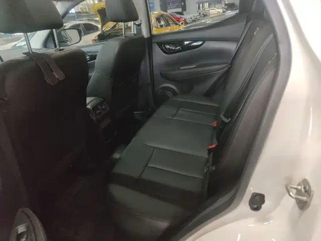 Nissan Qashqai — Фото автомобиля 16