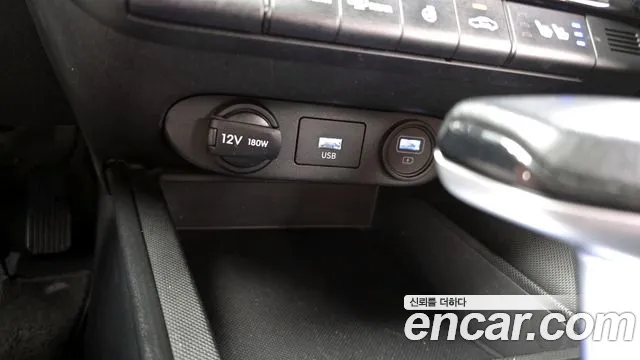 Hyundai AVANTE Avante (CN7) — Фото автомобиля 20