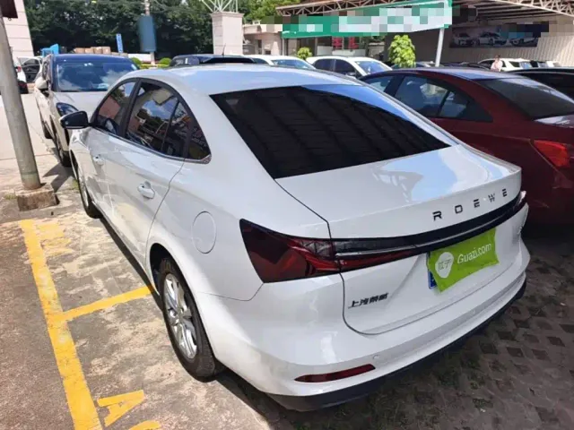 Roewe i5 — Фото автомобиля 4