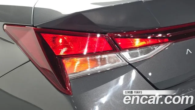 Hyundai Avante CN7 — Фото автомобиля 8