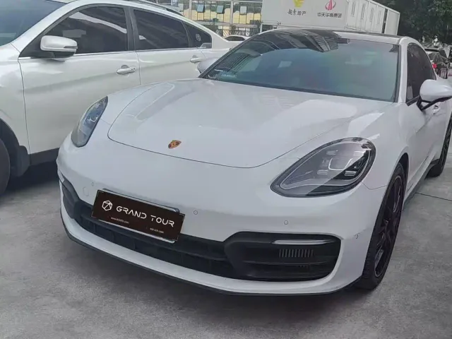 Фотография автомобиля — Porsche Panamera