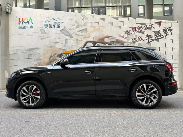 Audi Q5L — Фото автомобиля 3