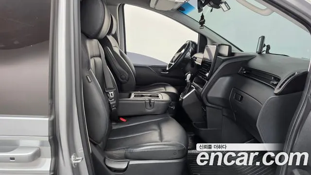 Hyundai Staria — Фото автомобиля 16