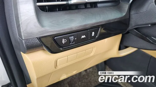 Kia Canival Carnival 4 поколение Дизель 9 мест Prestige — Фото автомобиля 16