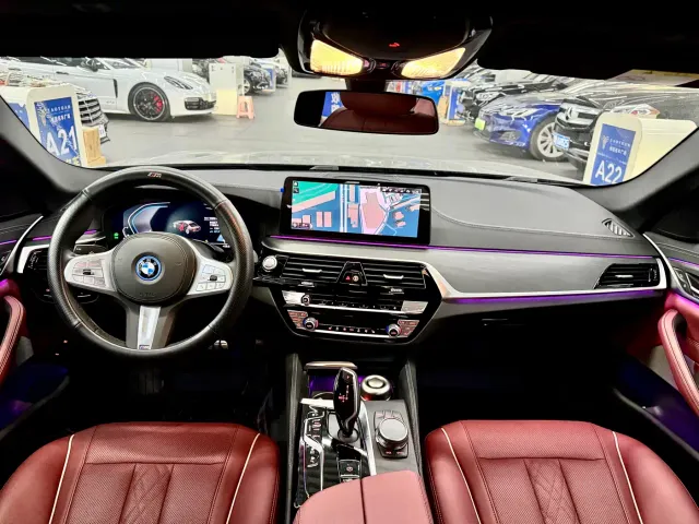 BMW 5 Series — Фото автомобиля 7