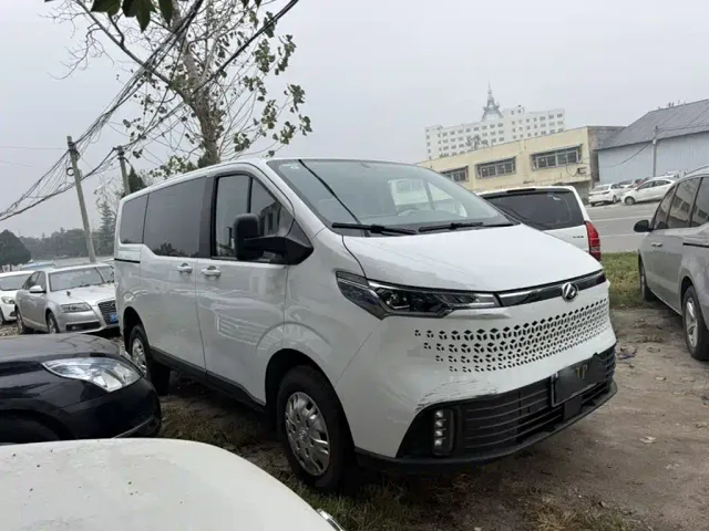 Maxus Xintu V70 — Фото автомобиля 5