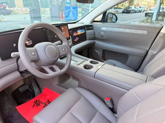 IM Motors LS6 — Фото автомобиля 4