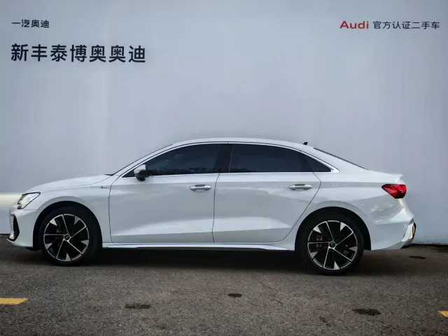 Audi A3 — Фото автомобиля 3
