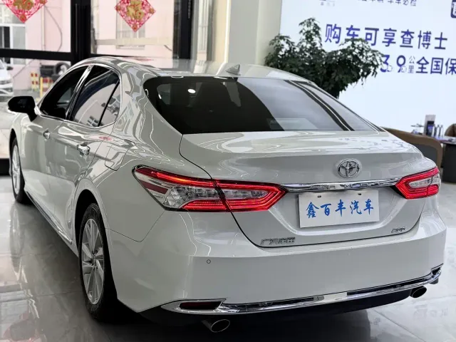 Toyota Camry — Фото автомобиля 8