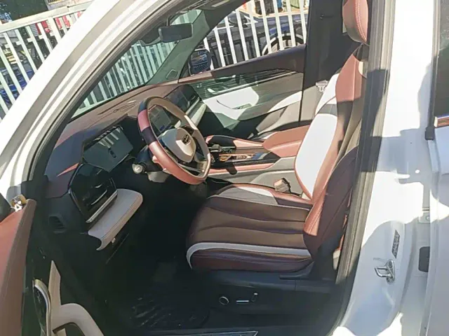 Geely Xingyue L — Фото автомобиля 14