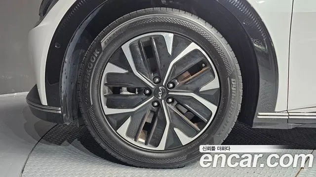Kia EV6 — Фото автомобиля 5