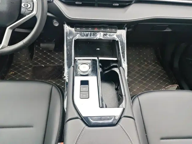 Haval H6 — Фото автомобиля 16