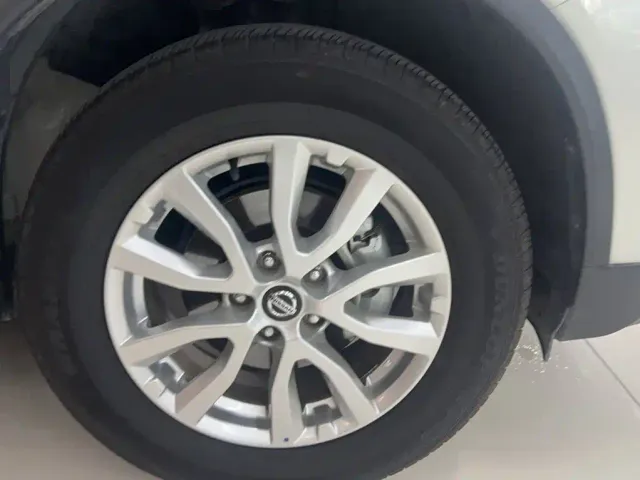 Nissan X-Trail — Фото автомобиля 8
