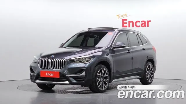 Фотография автомобиля — BMW X1 X1 (F48) xDrive 20i xLine