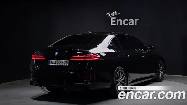 BMW 5-Series — Фото автомобиля 2