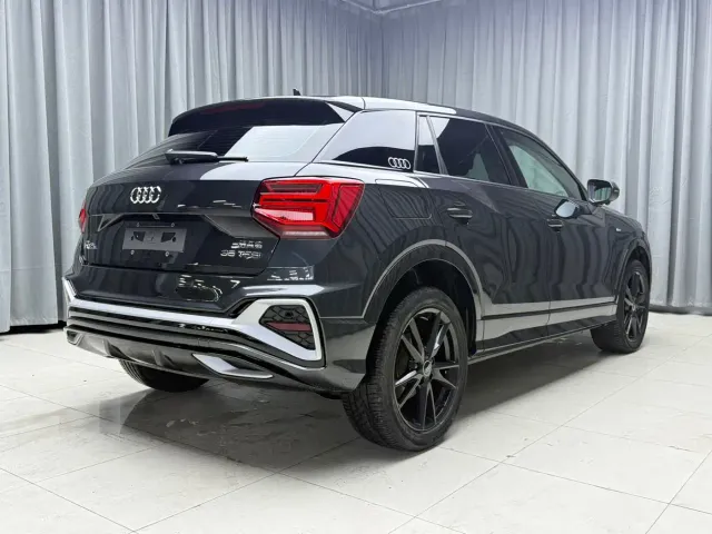 Audi Q2L — Фото автомобиля 5