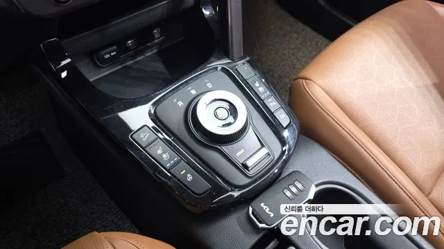 Kia Seltos Новый Seltos Бензин 2.0 2WD — Фото автомобиля 8