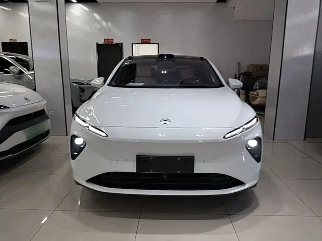 Nio ET7 — Фото автомобиля 2