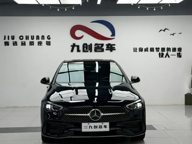 Фотография автомобиля — Mercedes-Benz C-Class