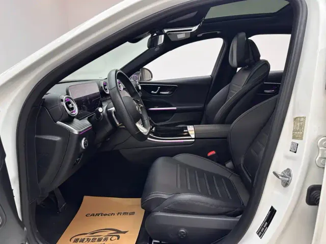 Mercedes-Benz C-Class — Фото автомобиля 8