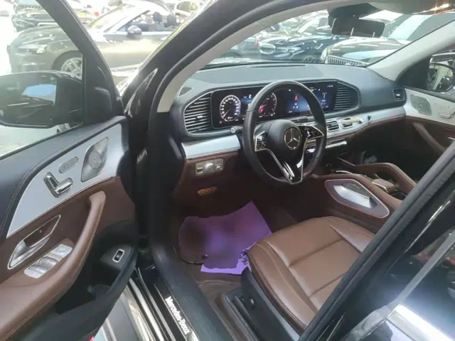 Mercedes-Benz GLE-Class — Фото автомобиля 15