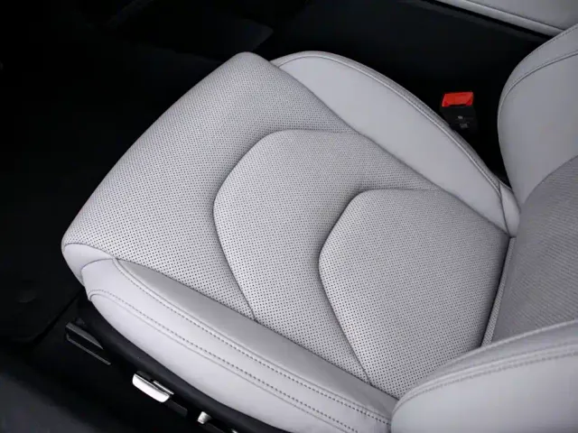Xiaomi SU7 — Фото автомобиля 15