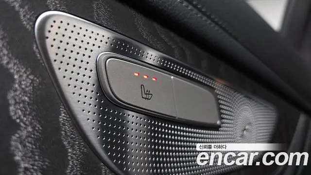 Mercedes-Benz AMG GT 4 двери 43 4MATIC+ — Фото автомобиля 30