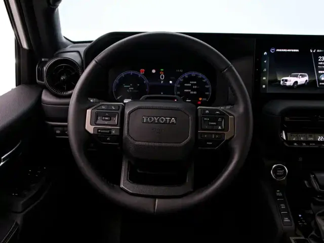 Toyota Prado — Фото автомобиля 7