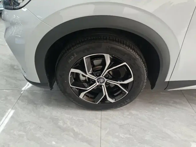 BYD Yuan PLUS — Фото автомобиля 22