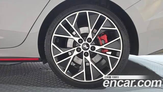Hyundai AVANTE — Фото автомобиля 20