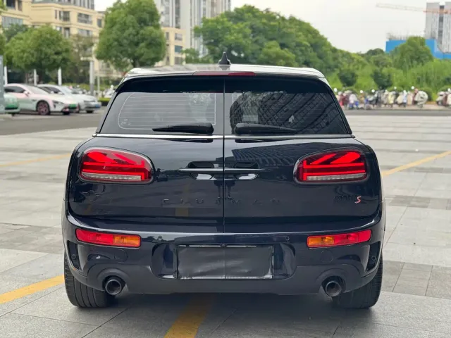 MINI Clubman — Фото автомобиля 4