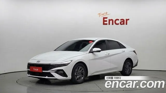 Фотография автомобиля — Hyundai Avante CN7