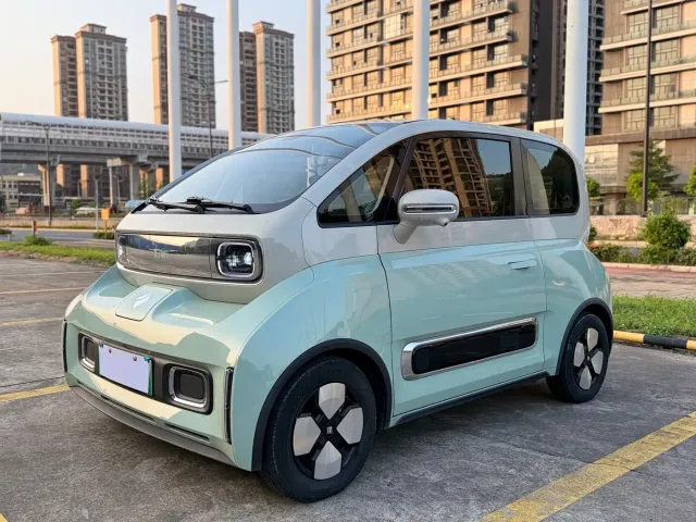 Фотография автомобиля — Baojun KiWi EV
