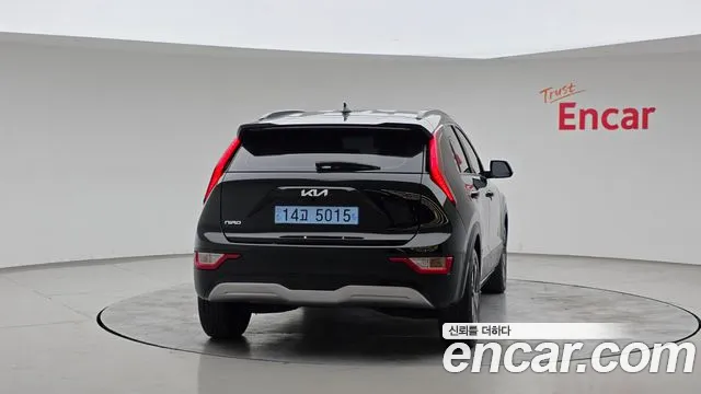 Kia Niro — Фото автомобиля 4