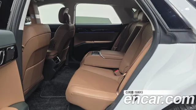 Hyundai Grandeur GN7 — Фото автомобиля 18