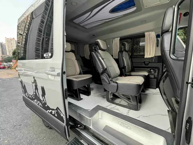 Ford Transit T8 — Фото автомобиля 2