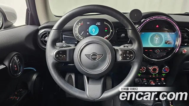 Mini Cooper Cooper Classic — Фото автомобиля 12