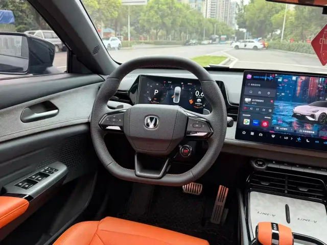 Changan Changan UNI-V 2025 2.0T Sport Version — Фото автомобиля 14