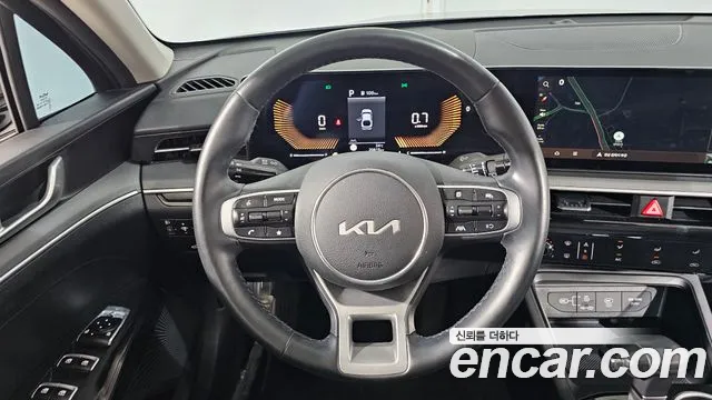 Kia K5 Новый K5 3 поколение 2.0 LPi(Для проката) — Фото автомобиля 13
